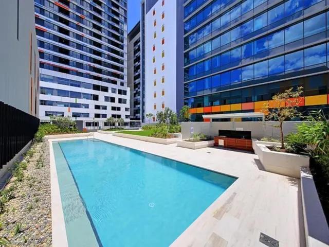 Private Bedroom & Bathroom In Shared Inner Brisbane Apartment Exterior foto